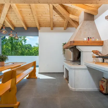 Holiday home Mit Privatpool, Ping-pong, Bbq *