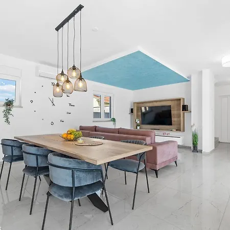 Mit Privatpool, Ping-pong, Bbq *