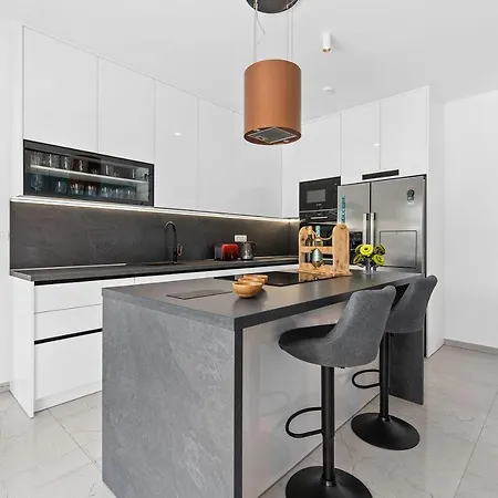 Feriehus Mit Privatpool, Ping-pong, Bbq Štokovci