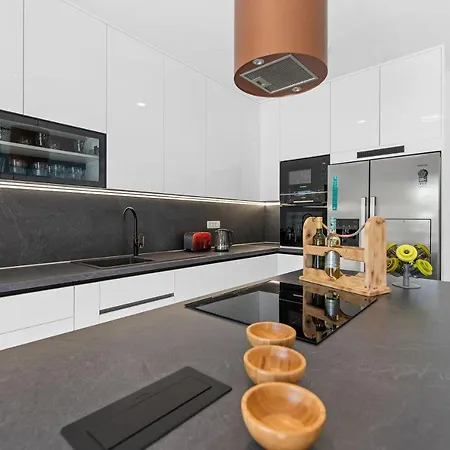 Holiday home Mit Privatpool, Ping-pong, Bbq *