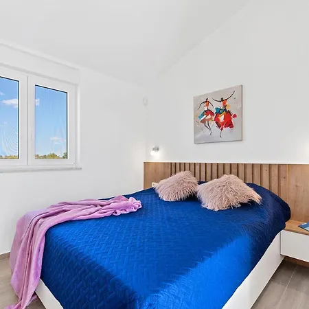 Mit Privatpool, Ping-pong, Bbq