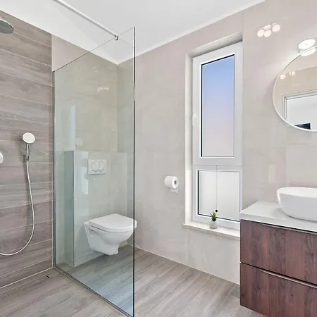 Mit Privatpool, Ping-pong, Bbq *